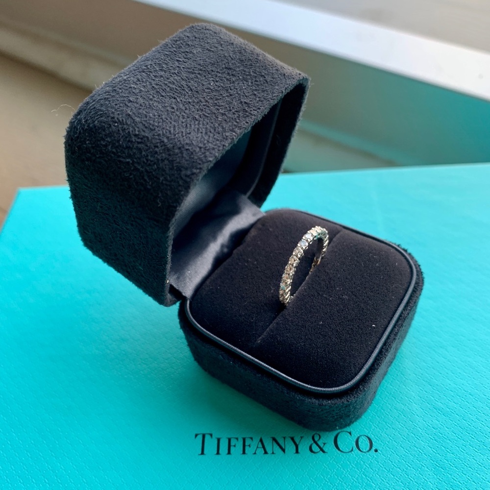 Tiffany & Co. Embrace Full Circle Diamond Ring